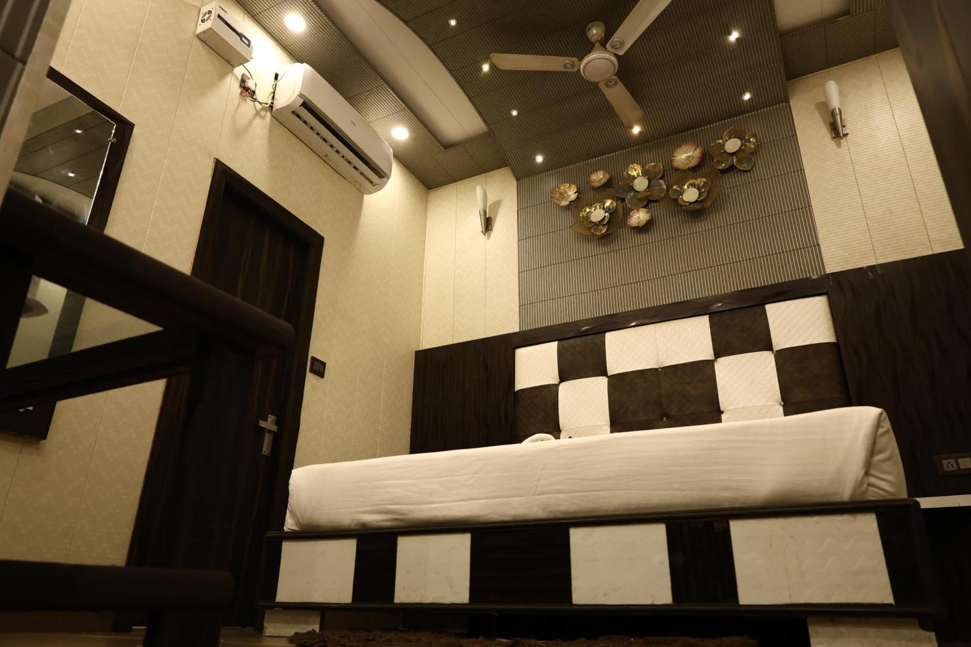 Hotel Pardesi Haridwār Εξωτερικό φωτογραφία