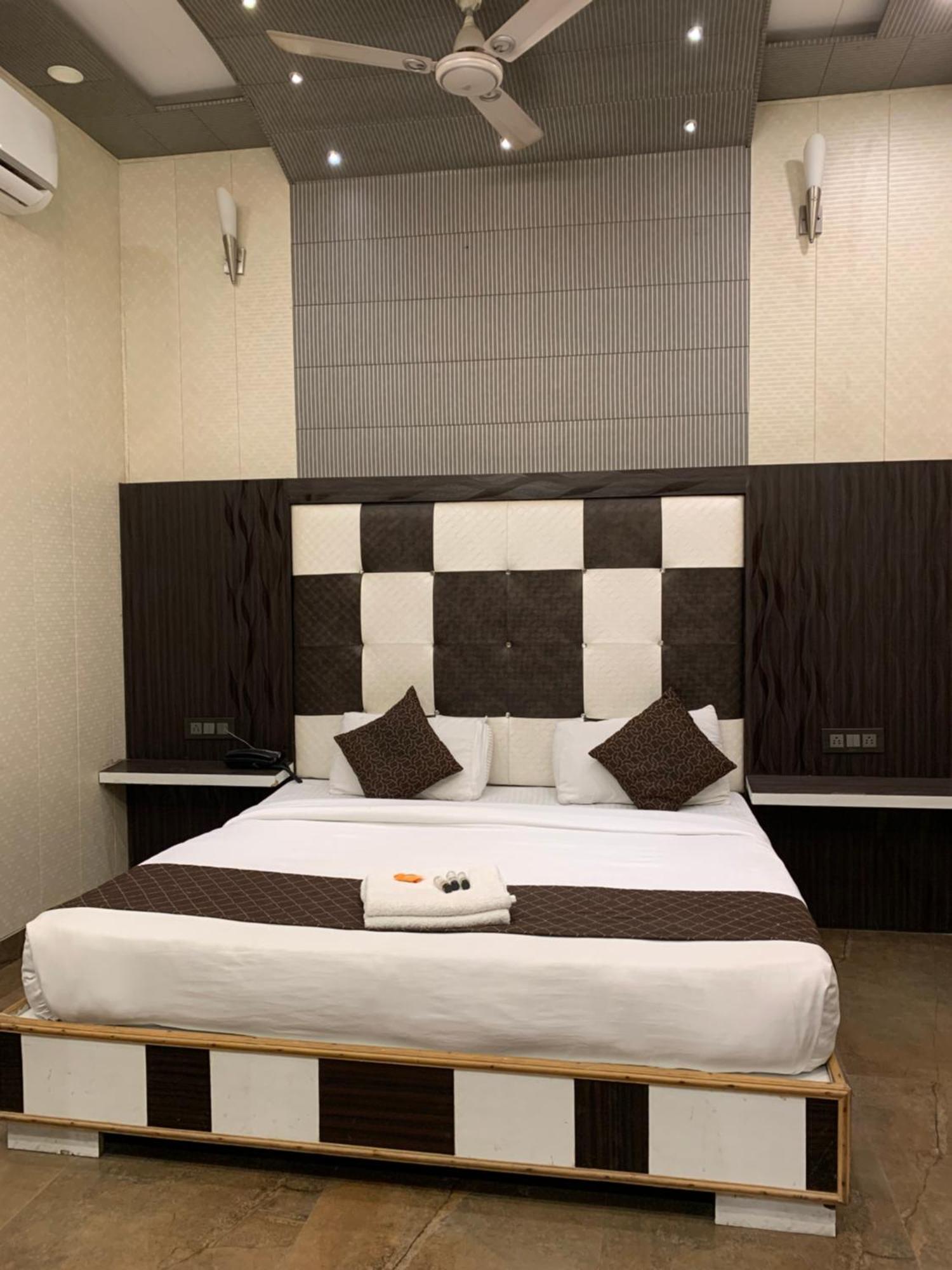 Hotel Pardesi Haridwār Εξωτερικό φωτογραφία